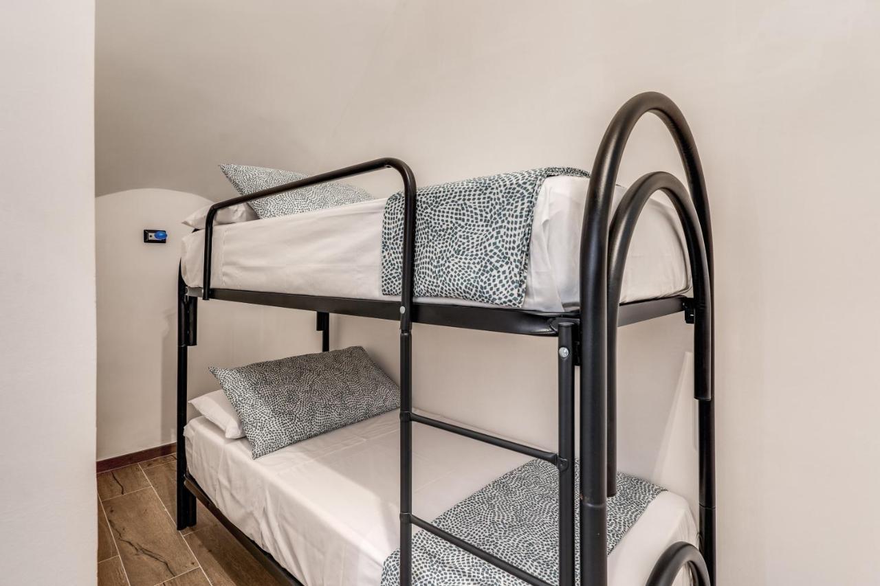The Quarters Naples Apartments מראה חיצוני תמונה