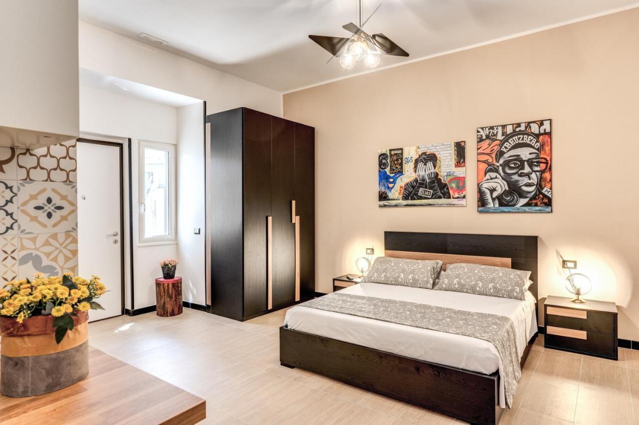 The Quarters Naples Apartments מראה חיצוני תמונה