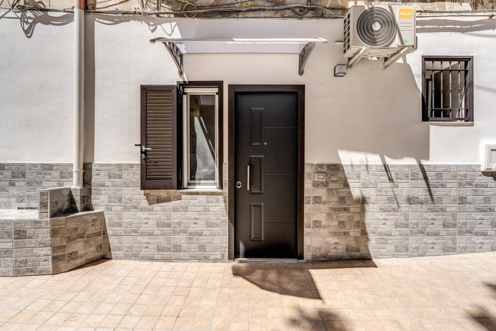 The Quarters Naples Apartments מראה חיצוני תמונה